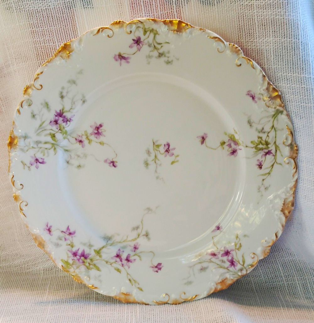 Haviland Porcelain Floral Plate White Purple Gold Trim Scalloped Edge Round